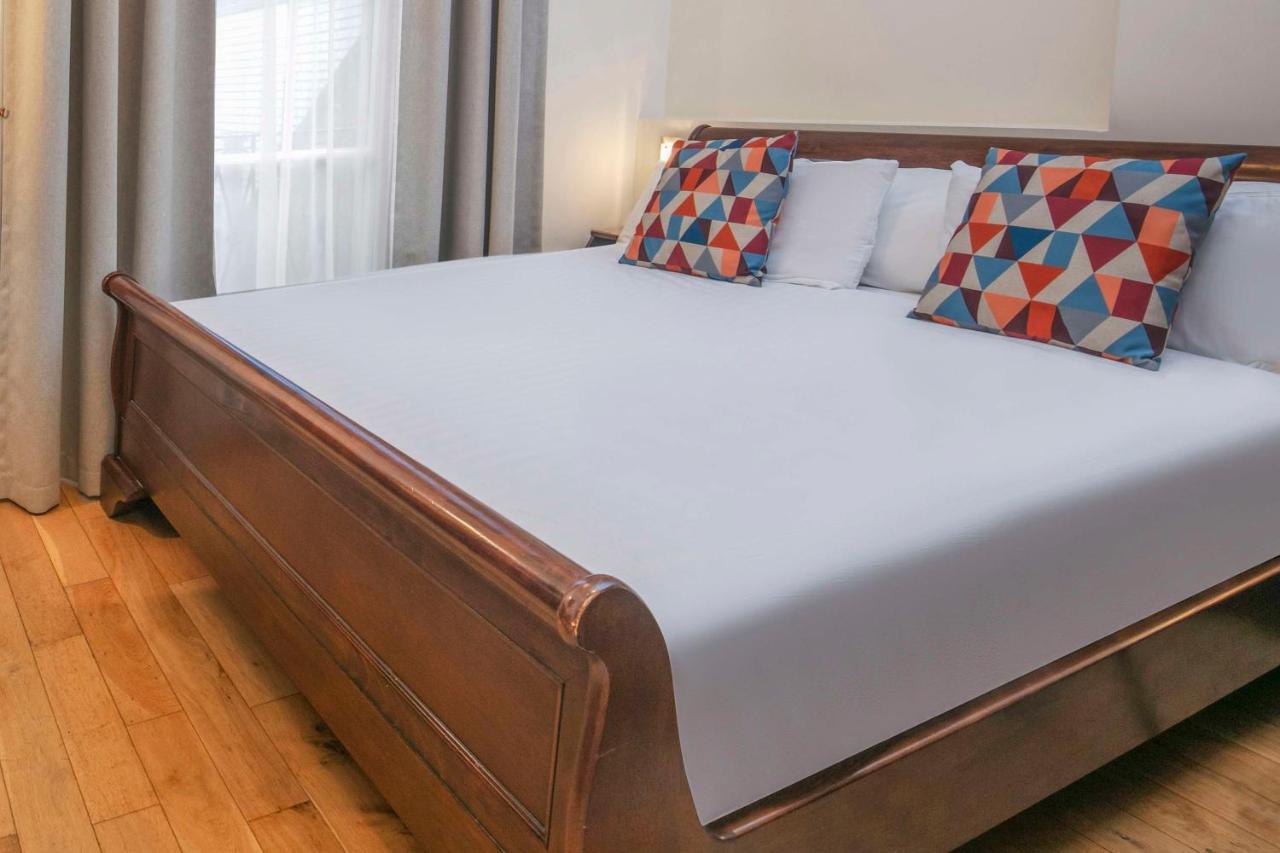 Queensway Hotel, Sure Hotel Collection By Best Western Лондон Номер фото