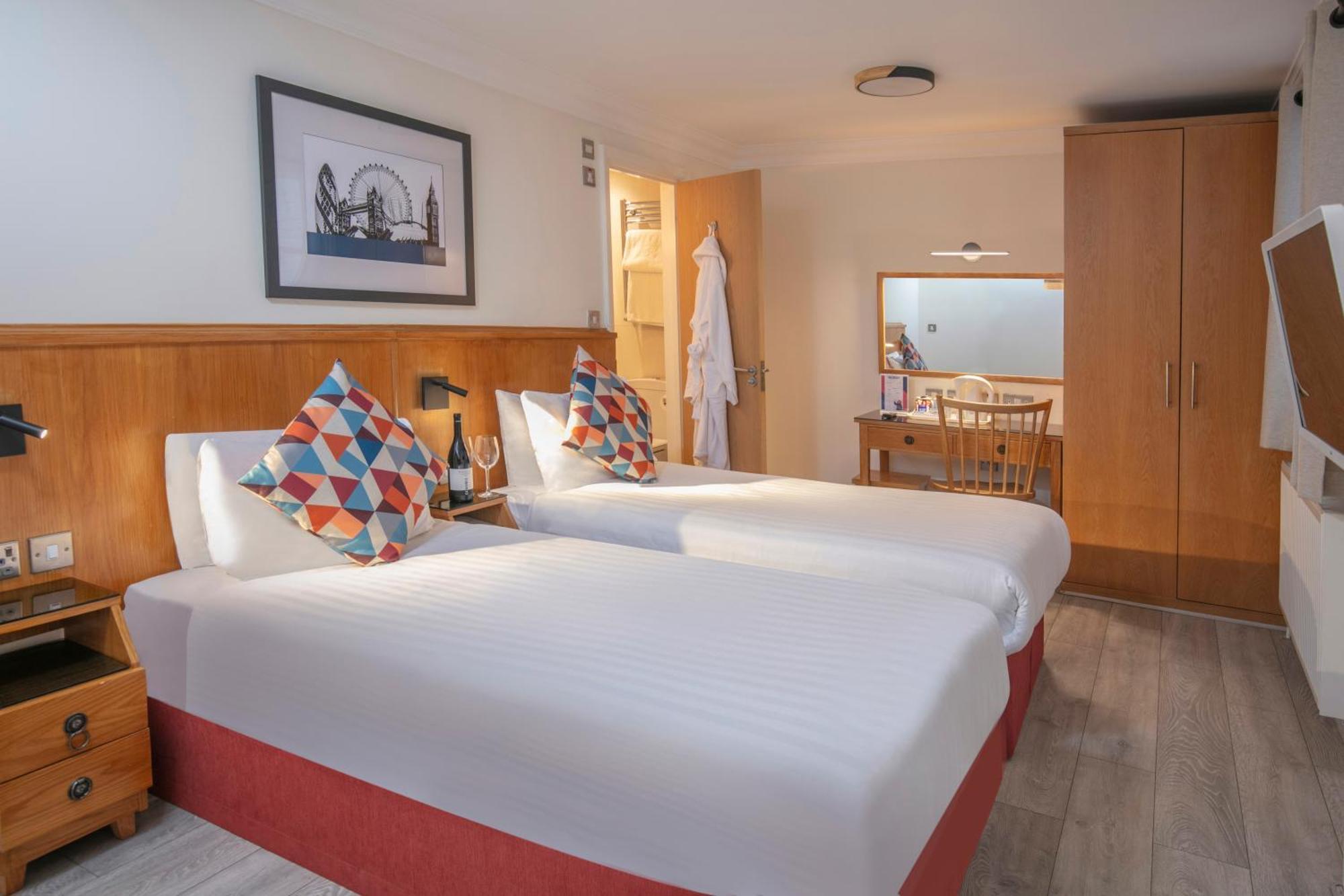 Queensway Hotel, Sure Hotel Collection By Best Western Лондон Екстер'єр фото