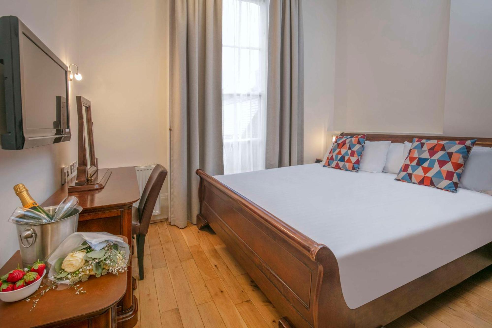 Queensway Hotel, Sure Hotel Collection By Best Western Лондон Номер фото
