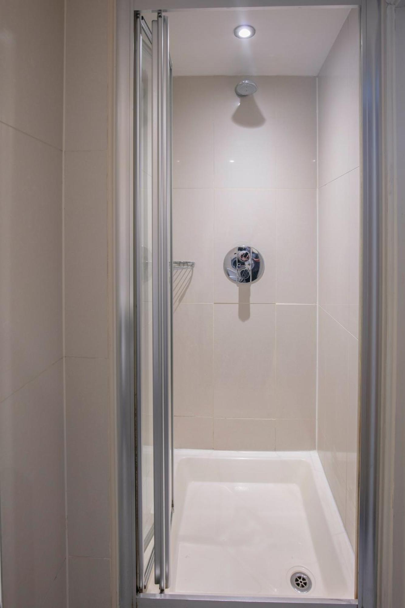 Queensway Hotel, Sure Hotel Collection By Best Western Лондон Номер фото